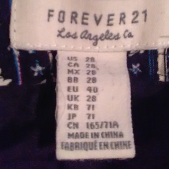 Forever 21 women's shorts size US-28 - Picture 4 of 4